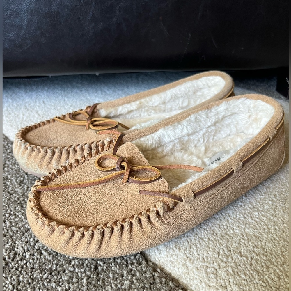 Minnetonka Women Cally Moccasin Slippers - 10M - Picture 3 of 9